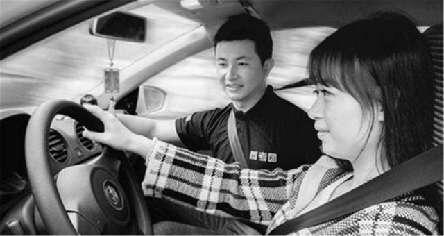 西安汽車(chē)陪練,輕松上路汽車(chē)陪練,西安陪練公司,西安輕松上路汽車(chē)陪練公司