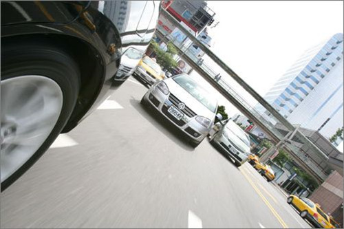 西安汽車陪練,輕松上路,陪練,陪駕,練車,汽車陪練公司